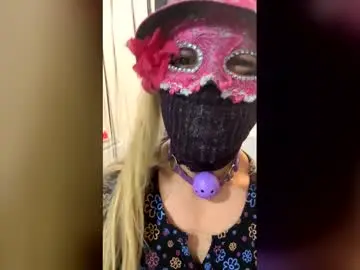 Chaturbate Best live sex cam show of karlakush101