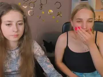 Chaturbate Live Sex Cam of rebecca_smile_