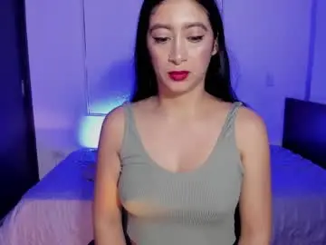Chaturbate Live Sex Cam of aandreamartinez1
