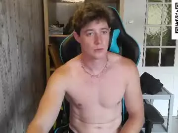 Chaturbate Live Sex Cam of frenchhornybibs