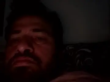 Chaturbate Live Sex Cam of scott_piri