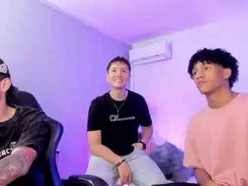 Chaturbate Private Sex Chat of handsomeboys19
