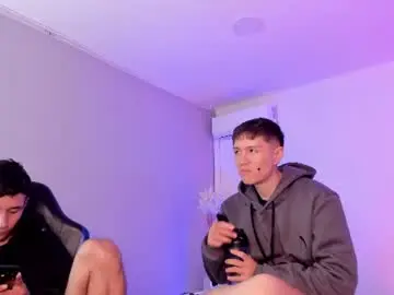 Chaturbate Private Sex Chat of handsomeboys19