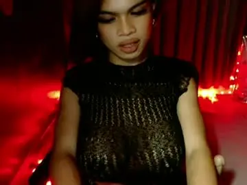 Chaturbate Live Sex Cam of strawberry_kisses143