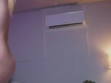 Chaturbate Live Sex Cam of sophialaxx