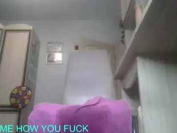 Chaturbate Adult Webcam of littlesubgirl_