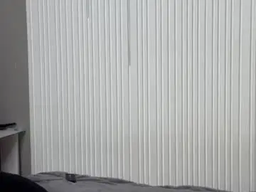 Chaturbate Nude Webcam of sky_hunter