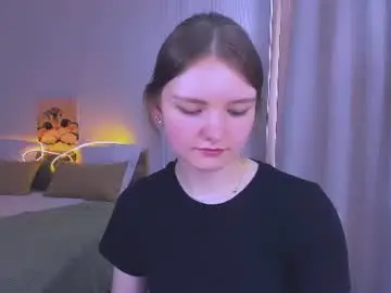 Chaturbate Live Sex Cam of charminglookeva