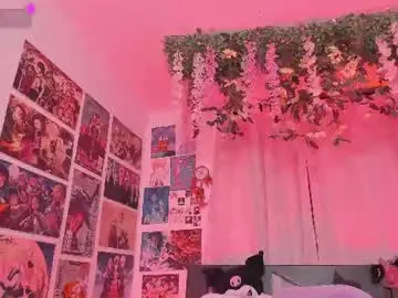 Chaturbate Free Live Porn of misscurvytop