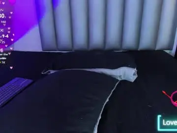 Chaturbate Free Live Porn of luna_bella_23