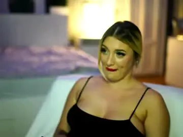 Chaturbate Free Porn Cam of amira_velvet