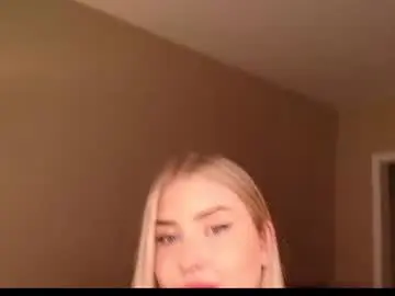 Chaturbate Live Porn of cute18cute