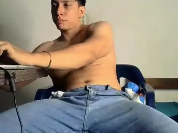 Chaturbate Live Sex Cam of conde2710