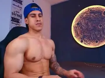 Chaturbate Adult Video Chat of duran_dhikol1