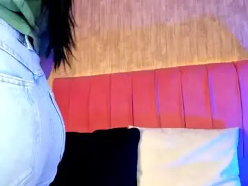 Chaturbate Sex Cam of emily_klarence