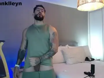 Chaturbate Sex Chat of johnklleyn