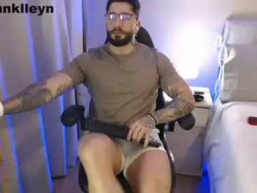 Chaturbate Adult Video Chat of johnklleyn