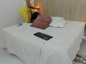Chaturbate Nude Webcam of mia_mercier