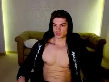 Chaturbate Live Sex Cam of maxkaiden