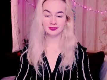 Chaturbate Live Sex Cam of carinfox