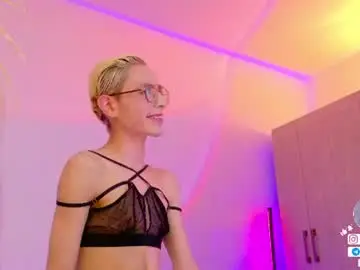 Chaturbate Best live sex cam show of liiamluna