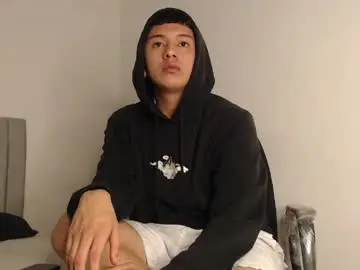 Chaturbate Live Sex Cam of alex__lover