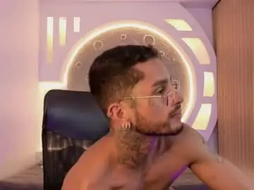 Chaturbate Live Sex Cam of alan__rogers