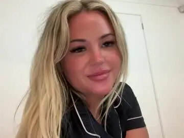 Chaturbate Adult Webcam of averybabyyx