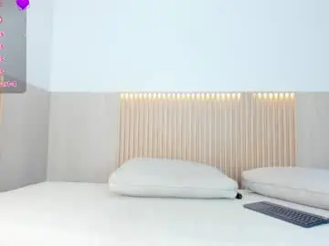 Chaturbate Watch Live Sex Cams of emily_kovac