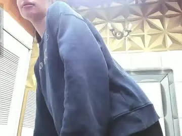 Chaturbate Live Sex Cam of peyton_louise26