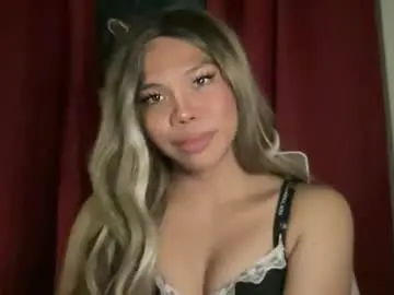 Chaturbate Live Sex Cam of sexy_maevemorexxx