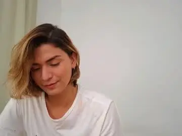 Chaturbate Watch Live Sex Cams of skyamber8v2