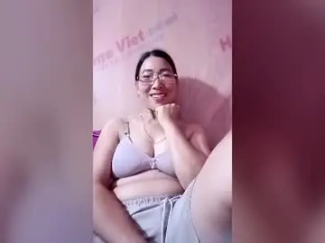 Chaturbate Free Live Porn of mickye00