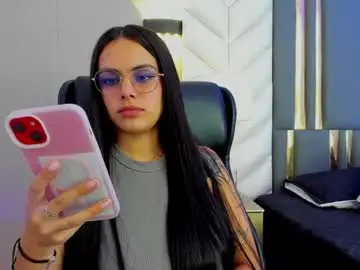 Chaturbate Watch Live Sex Cams of chloeharper_