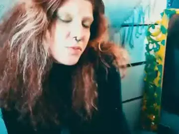 Chaturbate Adult Video Chat of viviendarkbloom