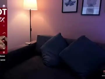 Chaturbate Sex Chat of sheyla_hills_