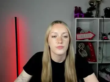 Chaturbate Sex Cam of evelynblond