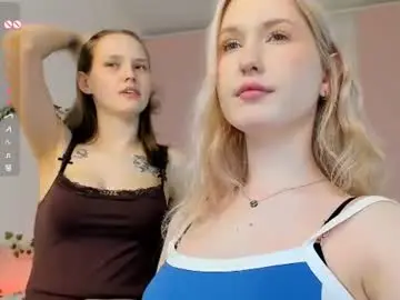 Chaturbate Adult Video Chat of lisaluve