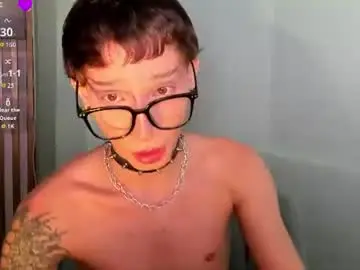 Chaturbate Live Sex Cam of andywiills