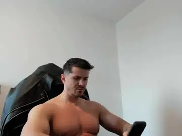 Chaturbate Free Porn Cam of alphagodleatherking92