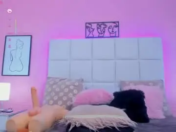 Chaturbate Live Sex Cam of charlotte_kisss