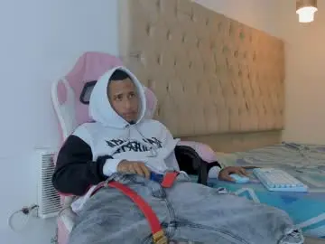 Chaturbate Live Porn of mastermorenohot23