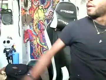 Chaturbate Watch Live Sex Cams of papian0