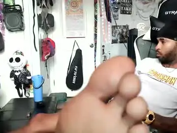 Chaturbate Watch Live Sex Cams of papian0