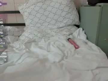 Chaturbate Sex Chat of _kiki_pie