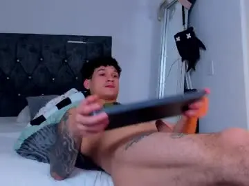 Chaturbate Adult Video Chat of morthy_downey