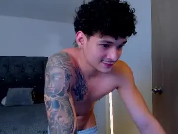 Chaturbate Live Sex Cam of morthy_downey