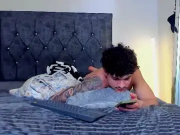 Chaturbate Live Porn of morthy_downey
