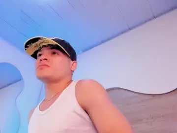 Chaturbate Live Sex Cam of eytan_20