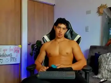 Chaturbate Nude Webcam of alansex66